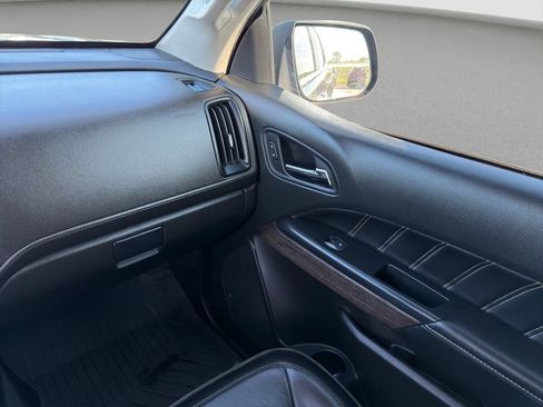 Used 2022 GMC Canyon Denali AWD/4WD image 17