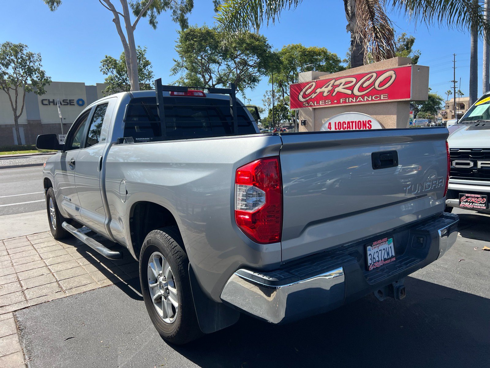 Used 2015 Toyota Tundra SR5 w/ SR5 Upgrade Package RWD image 5