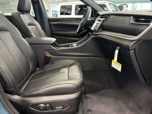 New 2026 Jeep Grand Cherokee L Limited image 23
