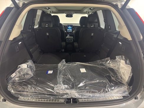 New 2026 Volvo XC90 T8 Plus w/ Protection Package Premier AWD/4WD image 31