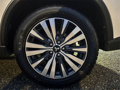 Used 2020 Mitsubishi Outlander SEL image 28