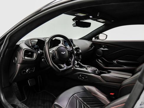 Used 2023 Aston Martin V12 Vantage RWD image 40