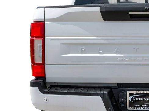 Used 2021 Ford F250 Platinum w/ FX4 Off-Road Package AWD/4WD image 52