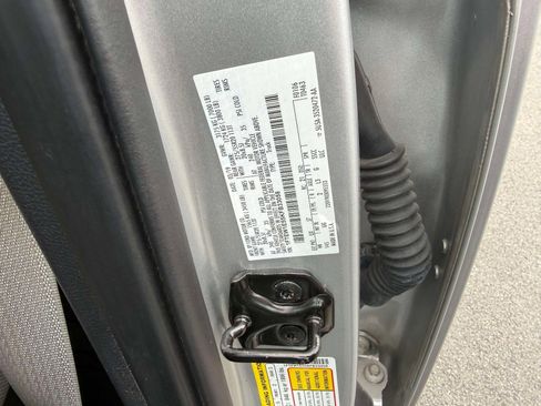 Used 2019 Ford F150 XLT w/ Equipment Group 302A Luxury AWD/4WD image 8