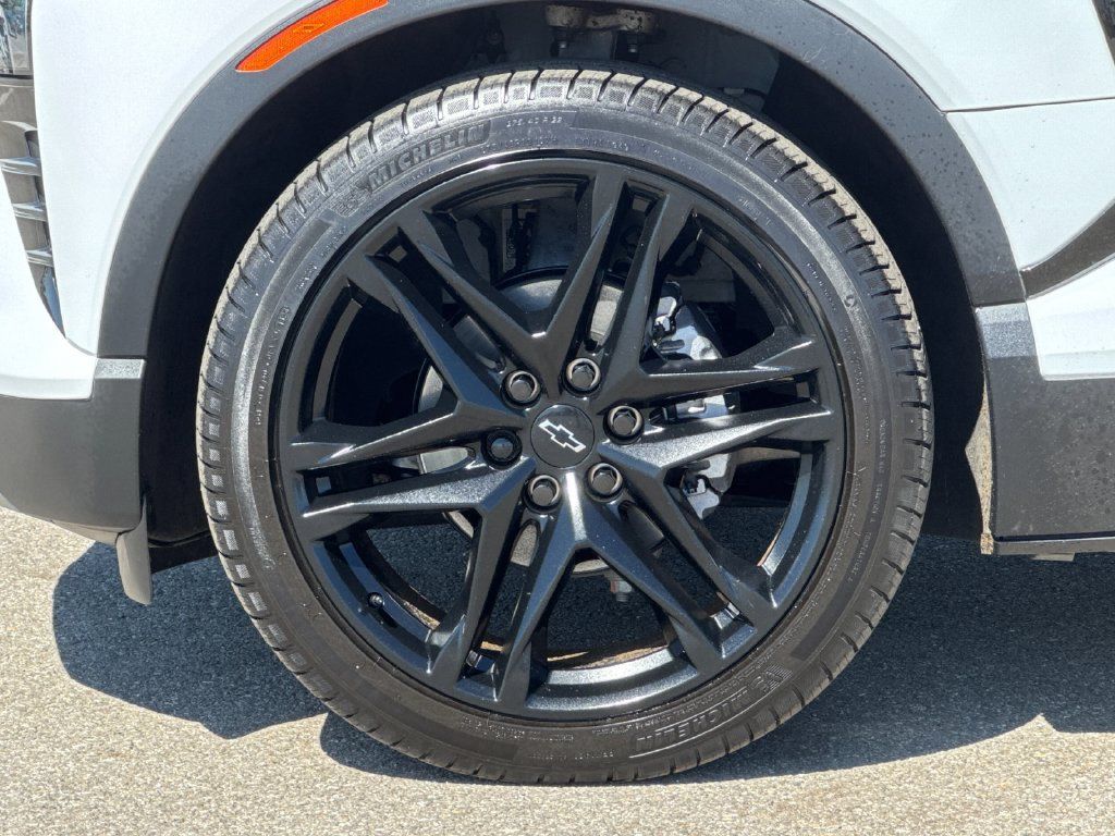 Used 2026 Chevrolet Blazer EV LT w/ LPO, Blackout Package FWD image 30
