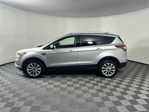 Used 2017 Ford Escape Titanium FWD image 4