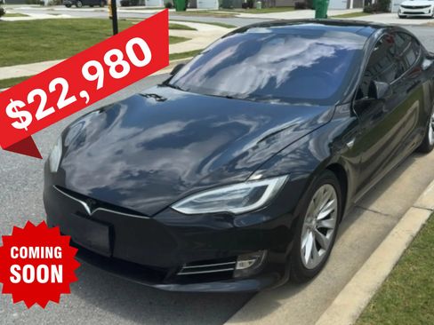 Used 2018 Tesla Model S 75D AWD/4WD image 1