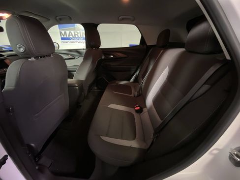 Used 2023 Chevrolet TrailBlazer LT FWD image 29