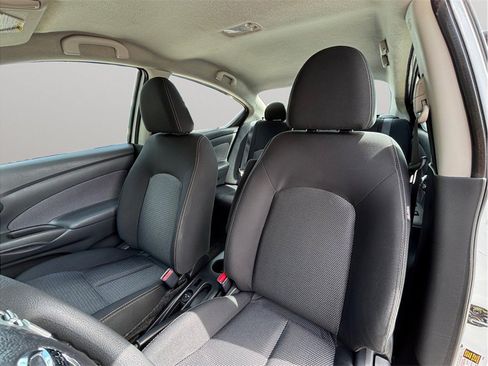 Used 2016 Nissan Versa SV FWD image 12