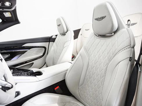 Used 2024 Aston Martin DB12 Convertible RWD image 31