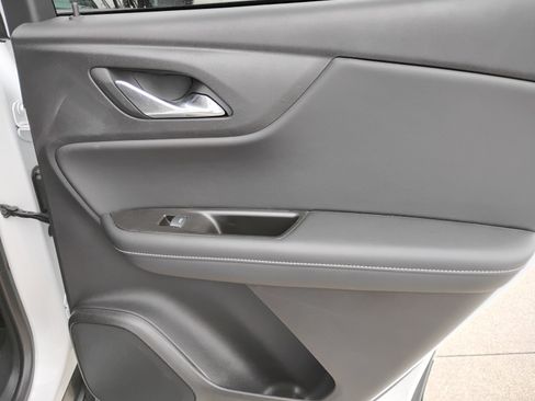 Used 2024 Chevrolet Blazer LT w/ Convenience Package FWD image 27