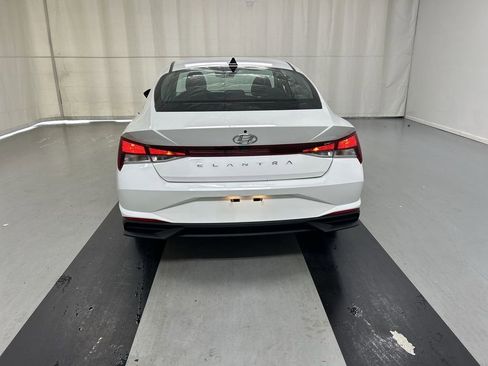 Used 2023 Hyundai Elantra SEL w/ Convenience Package image 21