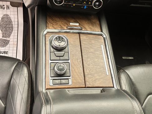Certified 2018 Ford Expedition Max Platinum image 45
