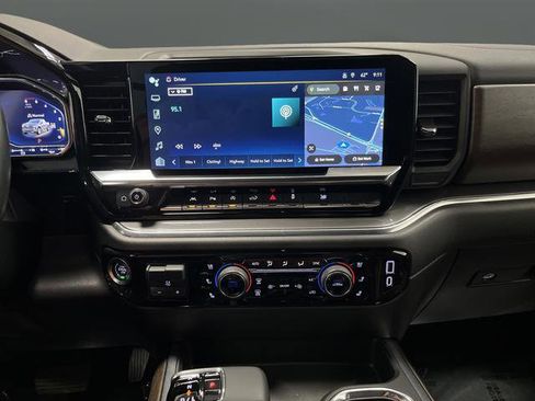 Certified 2025 Chevrolet Silverado 1500 High Country image 12