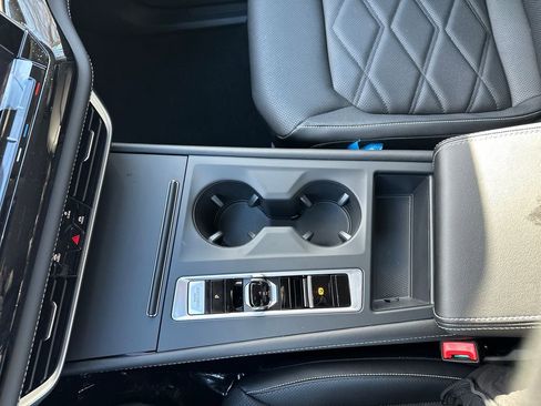 New 2026 Volkswagen Atlas SE image 13