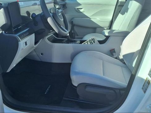 New 2026 Hyundai Kona SE image 16