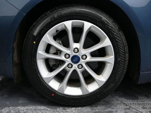 Used 2019 Ford Fusion SE image 11