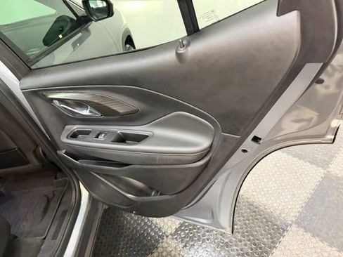 Used 2023 GMC Terrain SLE w/ Driver Convenience Package FWD image 36