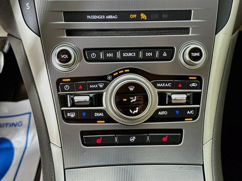 Used 2019 Lincoln MKZ Reserve w/ Reserve Plus Package FWD image 18