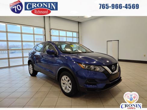 Used 2020 Nissan Rogue Sport S image 1