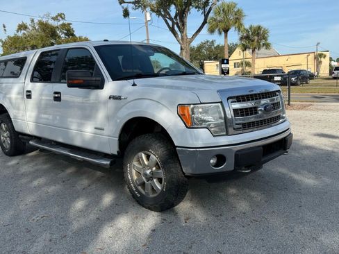 Used 2014 Ford F150 XLT w/ Equipment Group 302A Luxury image 4