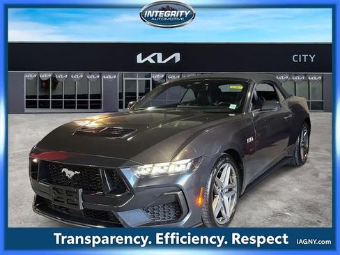 Used 2024 Ford Mustang GT Premium image 4
