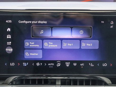 Used 2025 Lincoln Nautilus Premier w/ Equipment Group 102A image 16