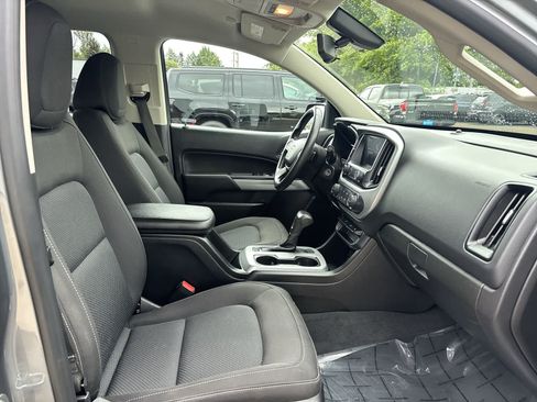 Used 2019 Chevrolet Colorado LT w/ LT Convenience Package AWD/4WD image 5