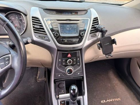 Used 2014 Hyundai Elantra Limited FWD image 2