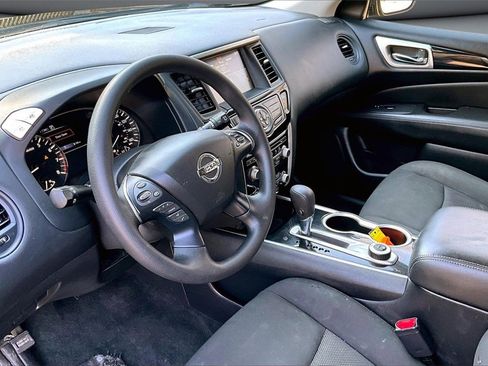 Used 2020 Nissan Pathfinder S image 14