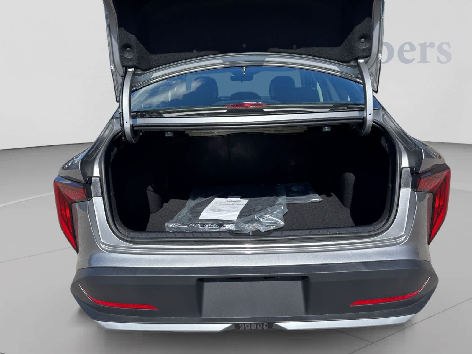 New 2026 Kia K4 FWD image 7