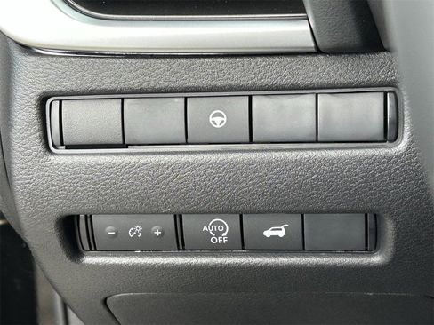 New 2026 Nissan Rogue SV FWD image 34