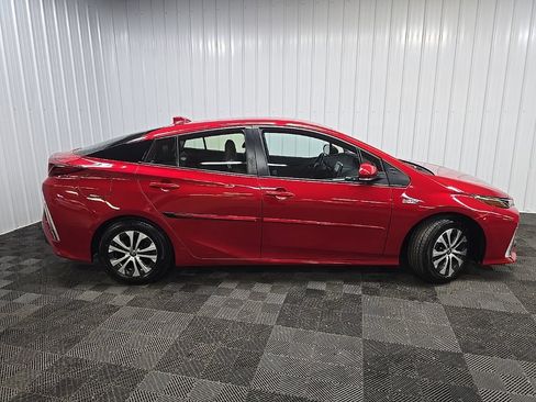 Used 2021 Toyota Prius Prime Limited FWD image 2