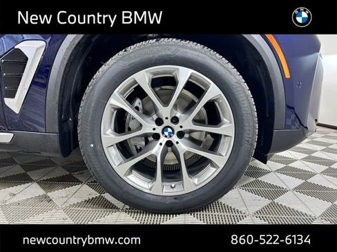 New 2026 BMW X5 xDrive40i w/ Premium Package image 9