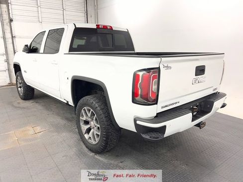 Used 2017 GMC Sierra 1500 SLT AWD/4WD image 6