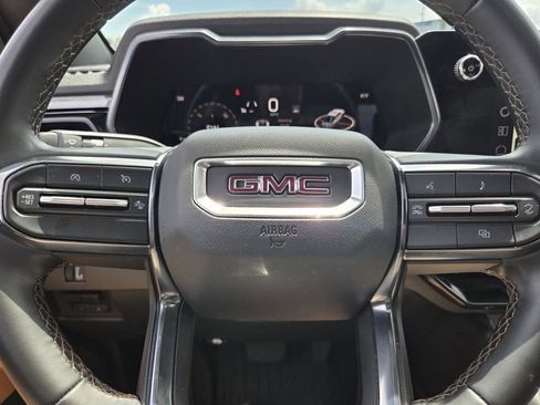 Used 2024 GMC Canyon AT4 w/ Canyon Safety Plus Package AWD/4WD image 28