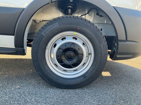 New 2026 Ford Transit 250 148 Medium Roof image 10