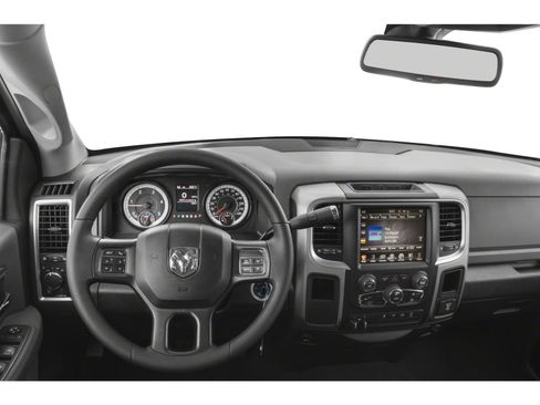 Used 2018 RAM 2500 Big Horn w/ Sport Appearance Group AWD/4WD image 4