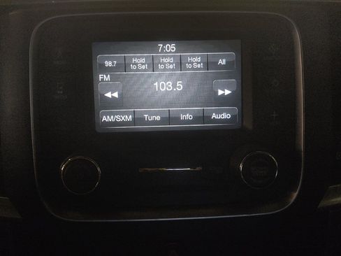 Used 2022 RAM 1500 Classic SLT RWD image 25
