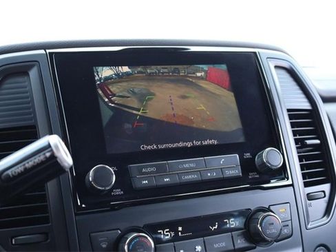 Certified 2024 Nissan Titan SV w/ SV Convenience Package image 12