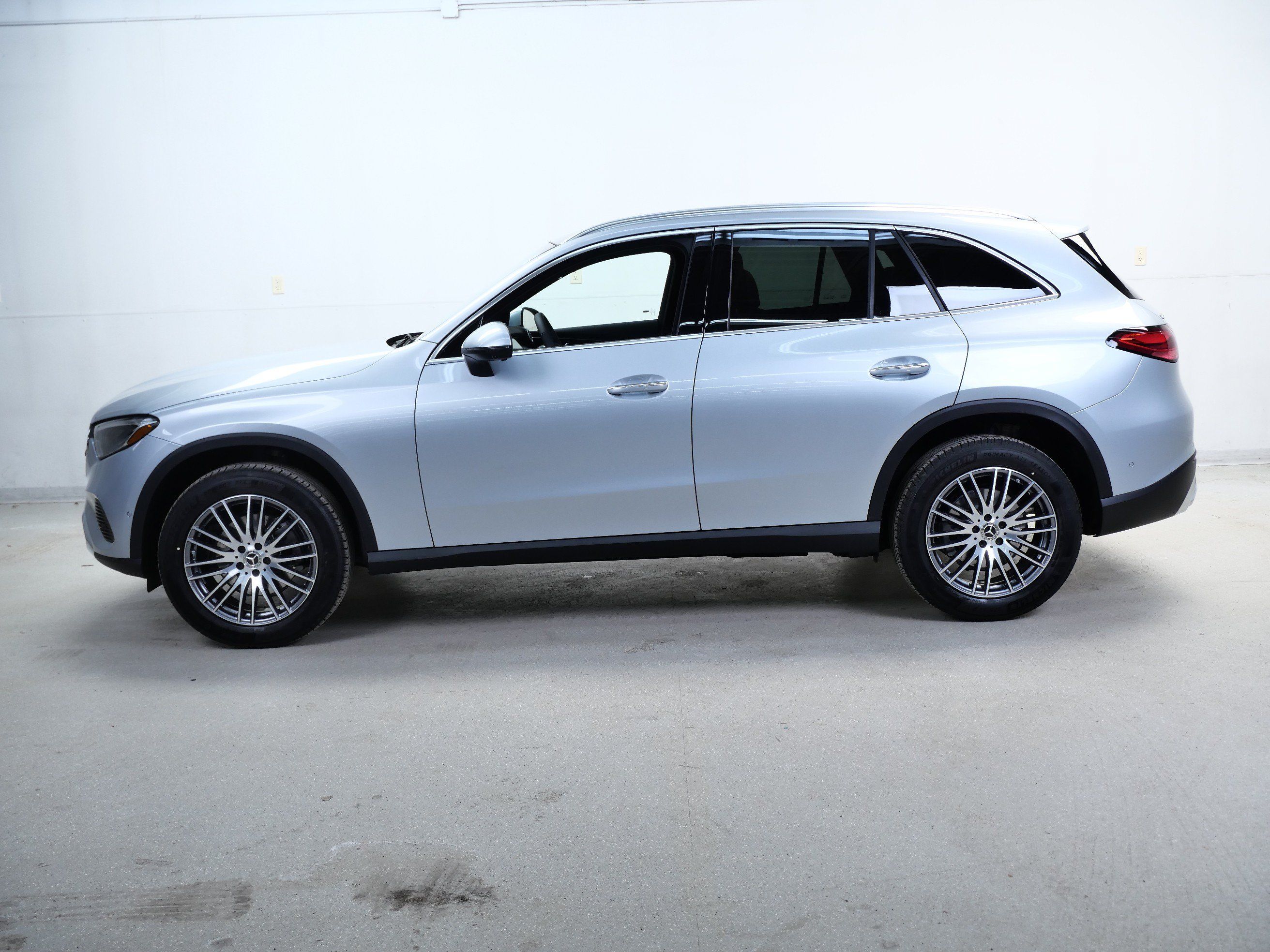 New 2026 Mercedes-Benz GLC 300 4MATIC image 5