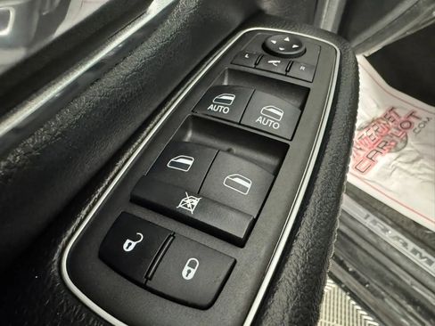Used 2022 RAM 1500 Laramie w/ Sport Appearance Package AWD/4WD image 40