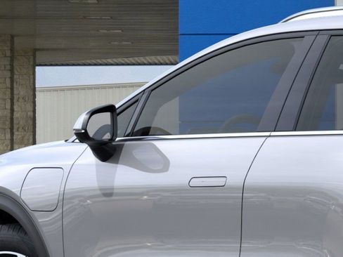 New 2026 Chevrolet Equinox EV LT image 12