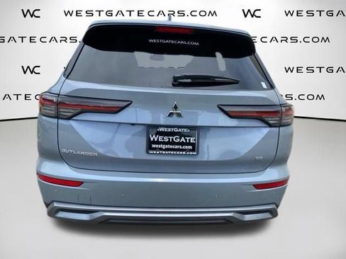New 2026 Mitsubishi Outlander LE FWD image 5