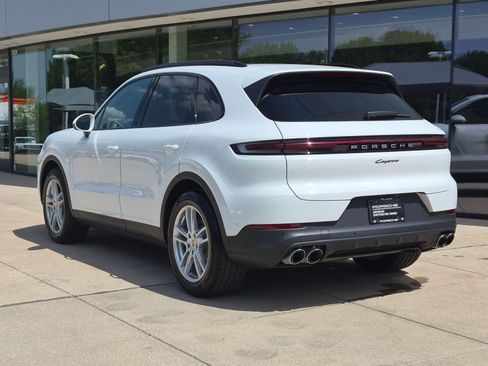 Certified 2026 Porsche Cayenne AWD/4WD image 3