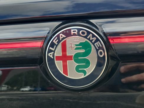 Used 2024 Alfa Romeo Tonale Ti AWD/4WD image 6