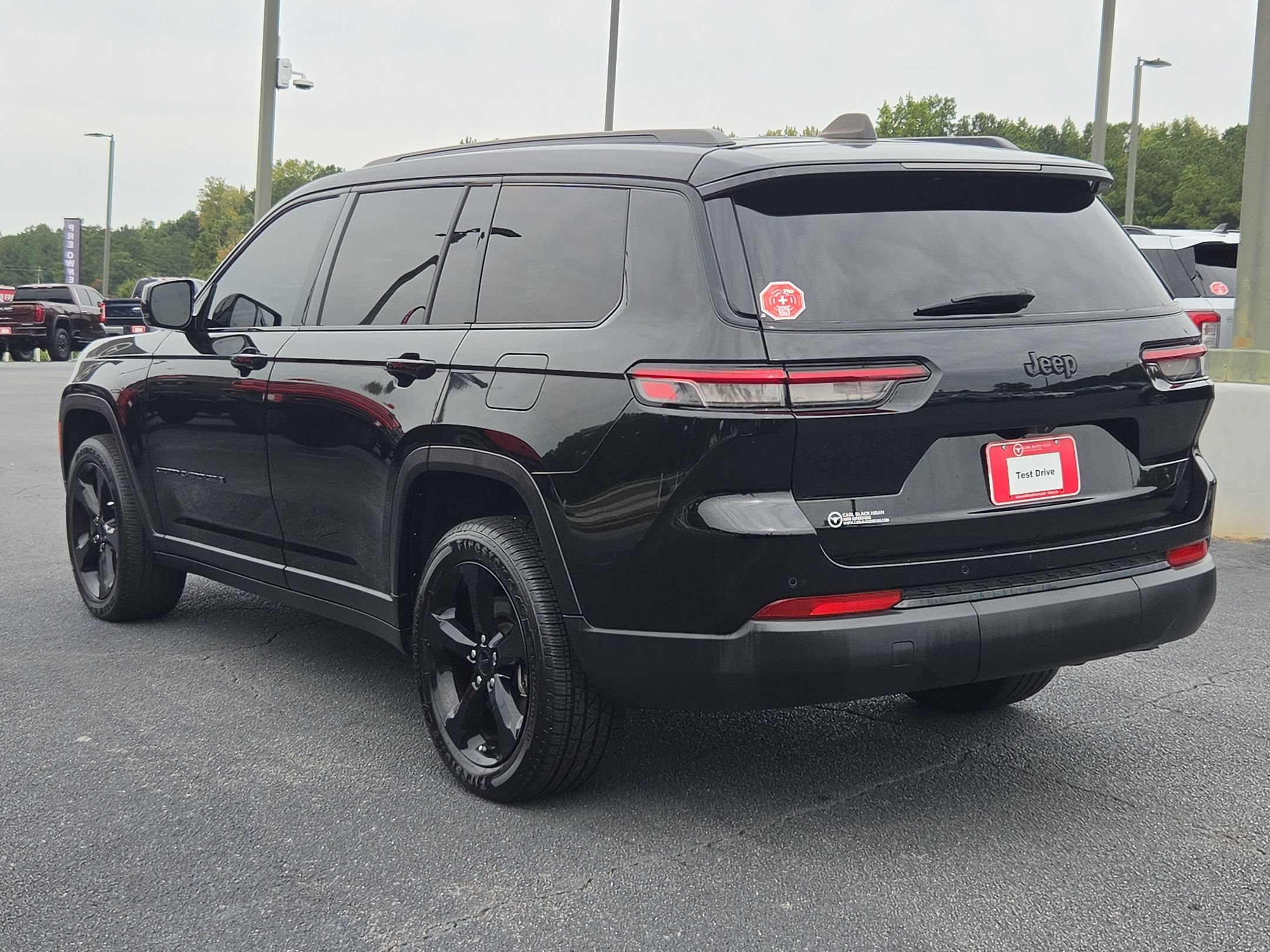 Used 2024 Jeep Grand Cherokee L Altitude RWD image 7