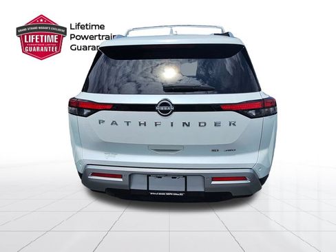 Certified 2025 Nissan Pathfinder SL AWD/4WD image 8