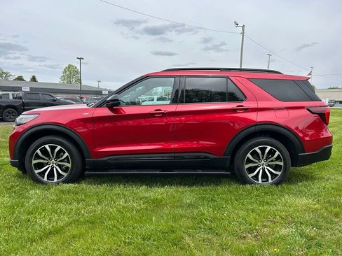 Used 2025 Ford Explorer ST-Line AWD/4WD image 8