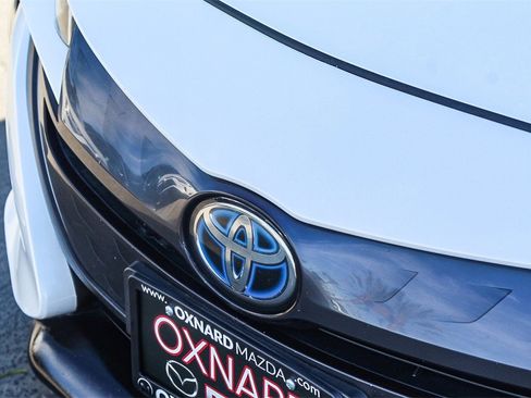 Used 2020 Toyota Prius Prime XLE image 9